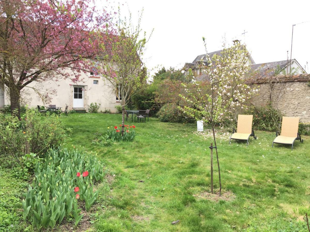 مبيت وإفطار Cléry-Saint-André Le Clos Tilia المظهر الخارجي الصورة