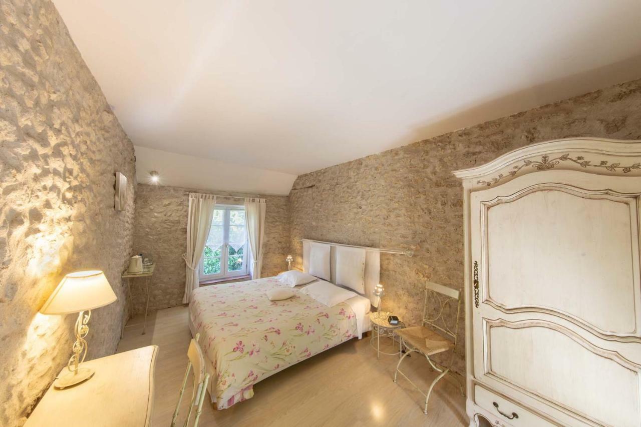 مبيت وإفطار Cléry-Saint-André Le Clos Tilia المظهر الخارجي الصورة